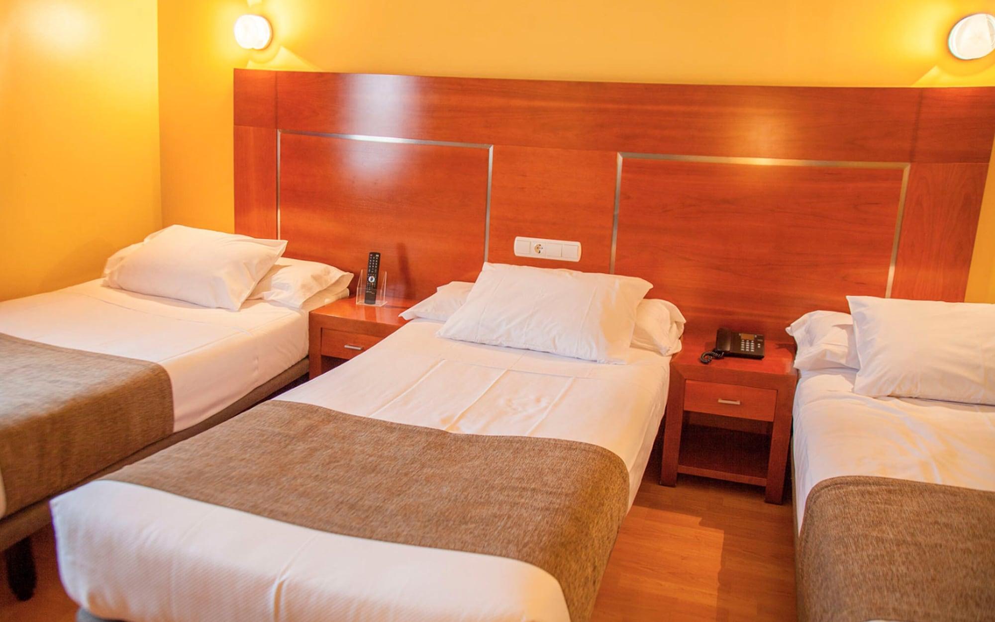 Hotel Andia Orcoyen Buitenkant foto